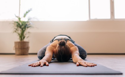 yoga para una espalda sana