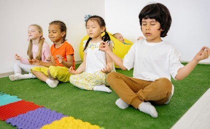 ¿Cuáles son los beneficios del yoga para niños?